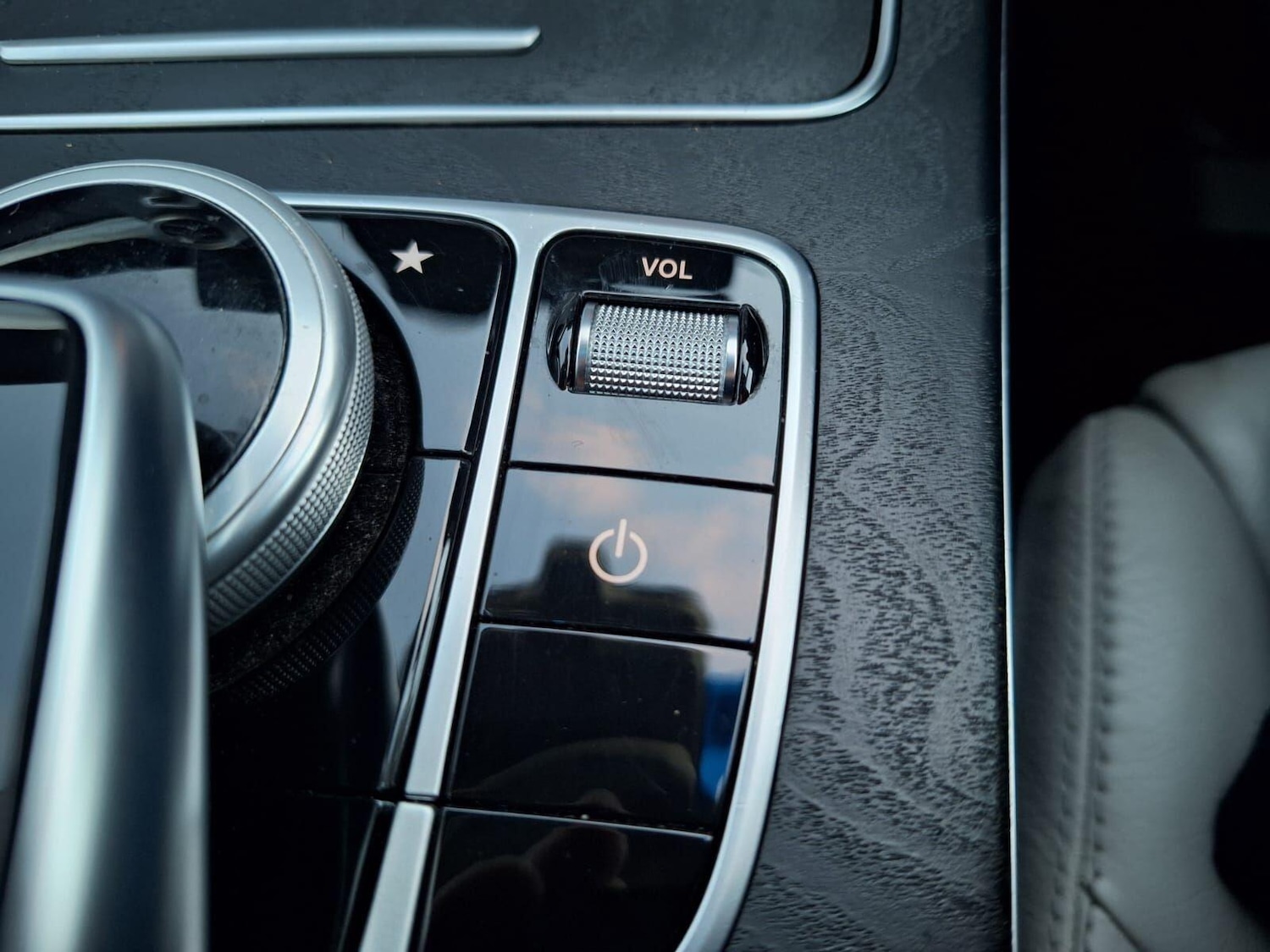 Used Mercedes-Benz C Class 2017 for sale - 76501228: Photo 34