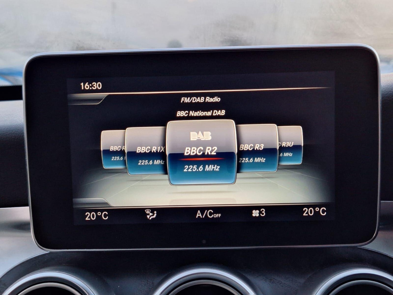 Used Mercedes-Benz C Class 2017 for sale - 76501228: Photo 44