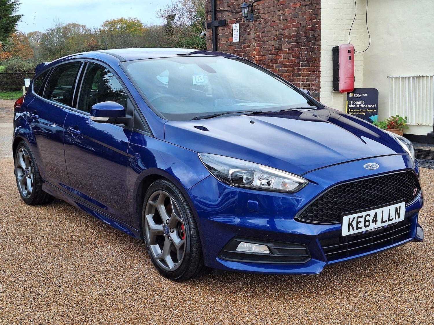 Used Ford Focus 2015 for sale - 76543144: Photo 1
