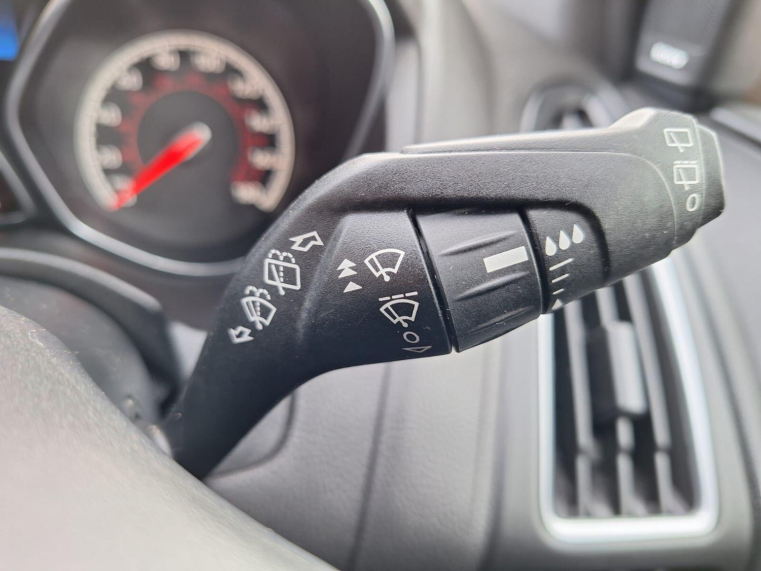 Used Ford Focus 2015 for sale - 76543144: Photo 26