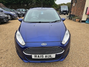 Used Ford Fiesta 2015 for sale - 76241542: Photo