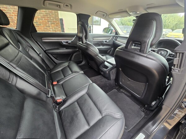 Used Volvo V90 Cross Country 2017 for sale - 75981893: Photo 13