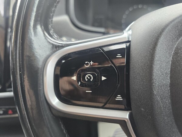 Used Volvo V90 Cross Country 2017 for sale - 75981893: Photo 19