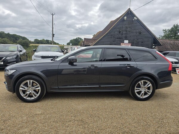 Used Volvo V90 Cross Country 2017 for sale - 75981893: Photo 5