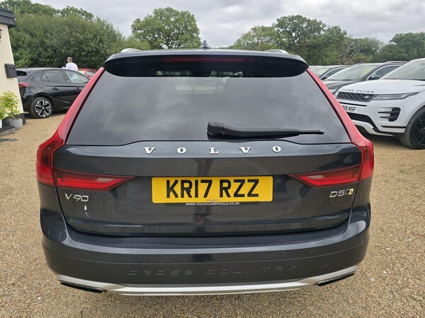 Used Volvo V90 Cross Country 2017 for sale - 75981893: Photo 8