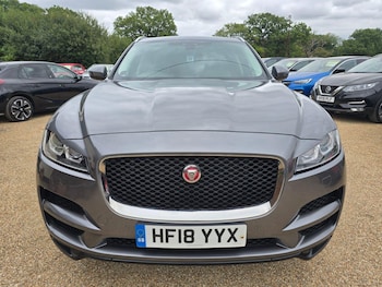 Used Jaguar F-Pace 2018 for sale - 75981919: Photo