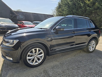 Used Volkswagen Tiguan 2017 for sale - 75981928: Photo