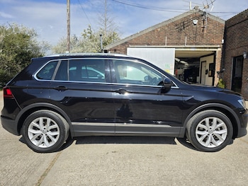 Used Volkswagen Tiguan 2017 for sale - 75981928: Photo