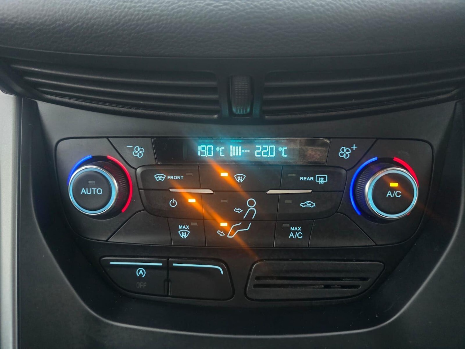 Used Ford Kuga 2017 for sale - 76420256: Photo 25