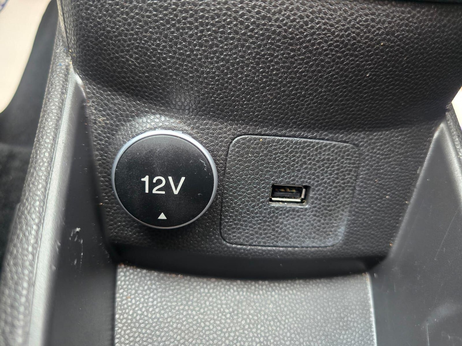 Used Ford Fiesta 2017 for sale - 76593561: Photo 27