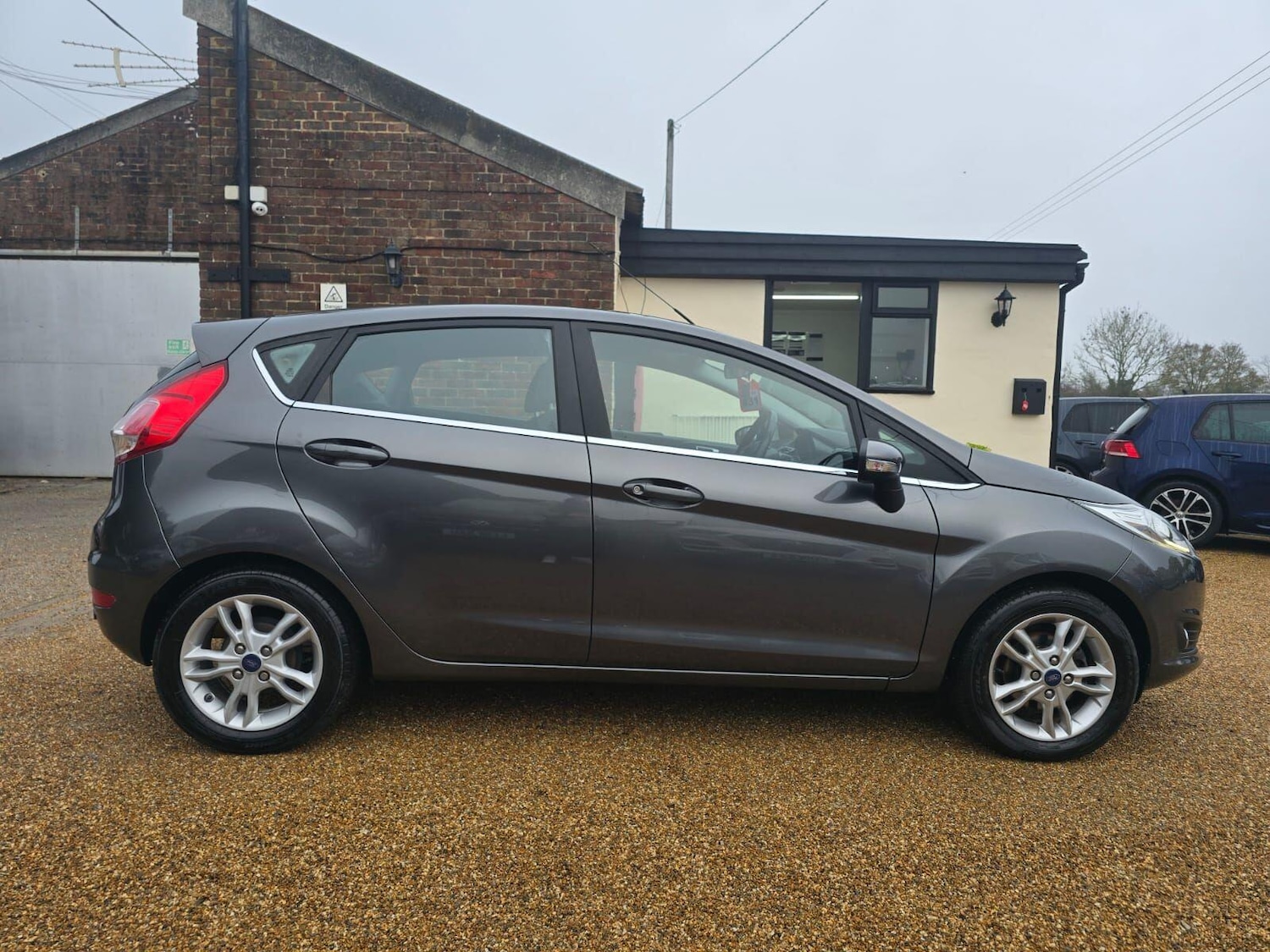 Used Ford Fiesta 2017 for sale - 76593561: Photo 4