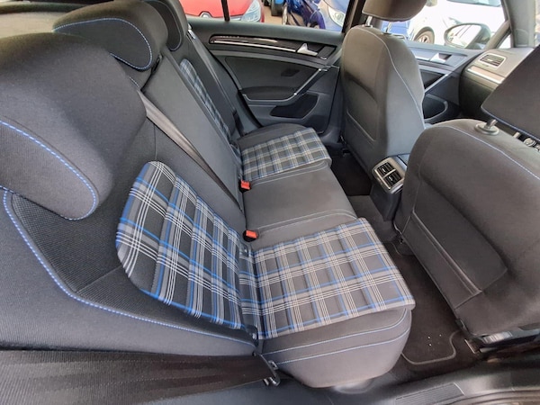 Used Volkswagen Golf 2016 for sale - 76229385: Photo 11