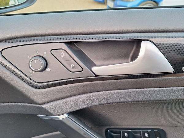 Used Volkswagen Golf 2016 for sale - 76229385: Photo 18