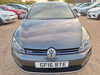 Used Volkswagen Golf 2016 for sale - 76229385: Photo 2