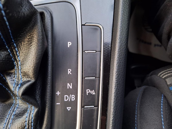 Used Volkswagen Golf 2016 for sale - 76229385: Photo 33