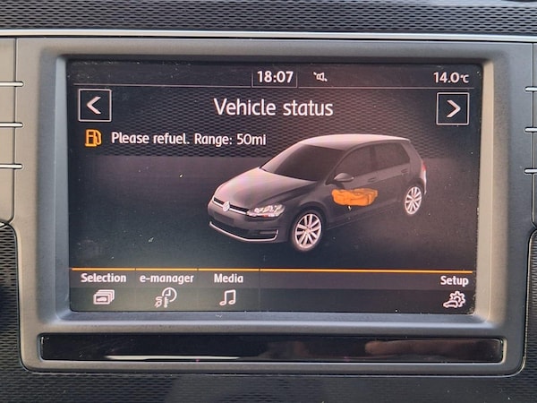 Used Volkswagen Golf 2016 for sale - 76229385: Photo 39