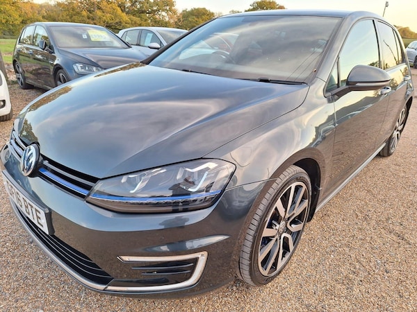 Used Volkswagen Golf 2016 for sale - 76229385: Photo 3