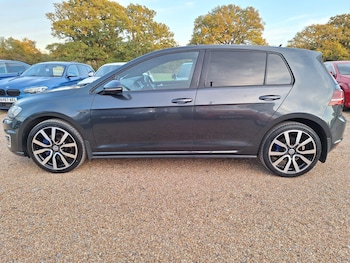 Used Volkswagen Golf 2016 for sale - 76229385: Photo 4