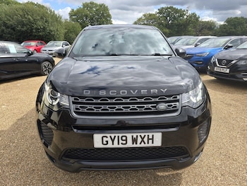 Used Land Rover Discovery Sport 2019 for sale - 75981900: Photo