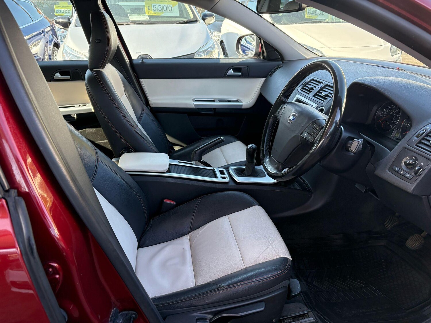 Used Volvo S40 2011 for sale - 75981899: Photo 9