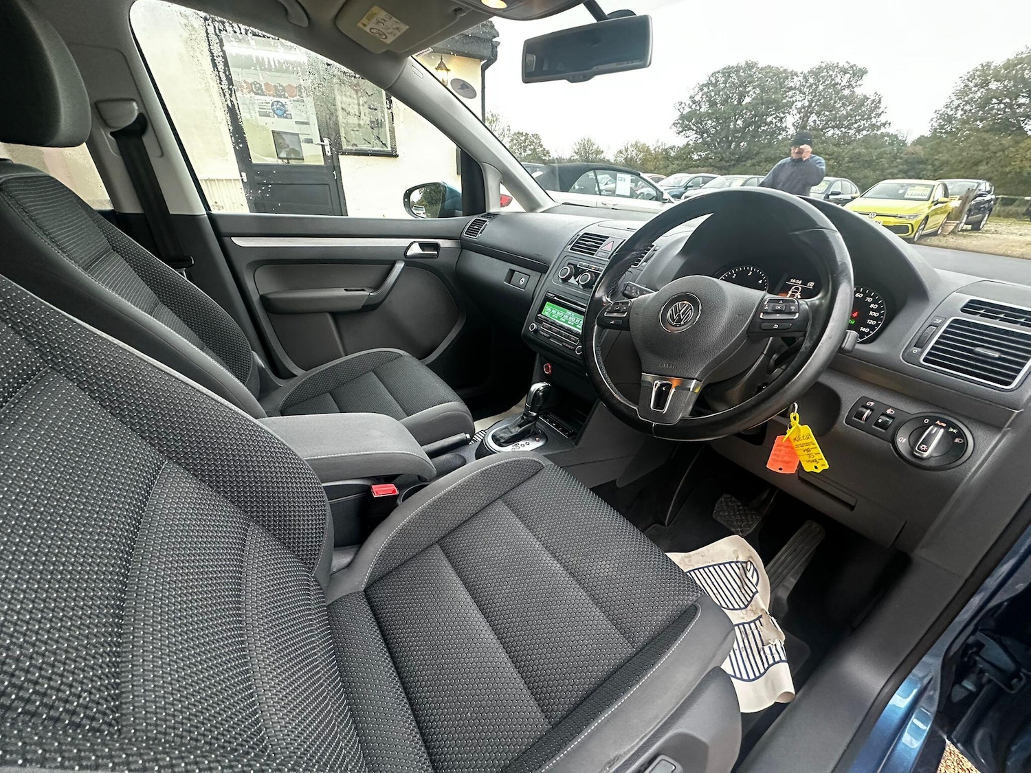 Used Volkswagen Touran 2015 for sale - 76420257: Photo 11