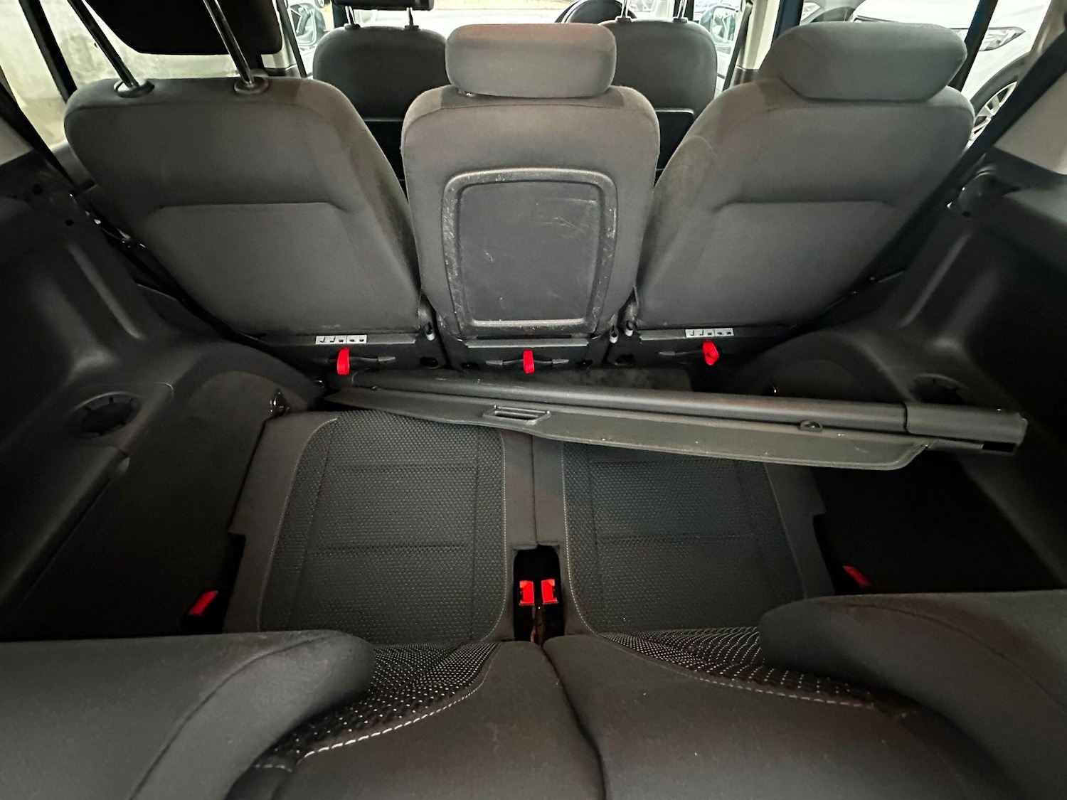 Used Volkswagen Touran 2015 for sale - 76420257: Photo 21