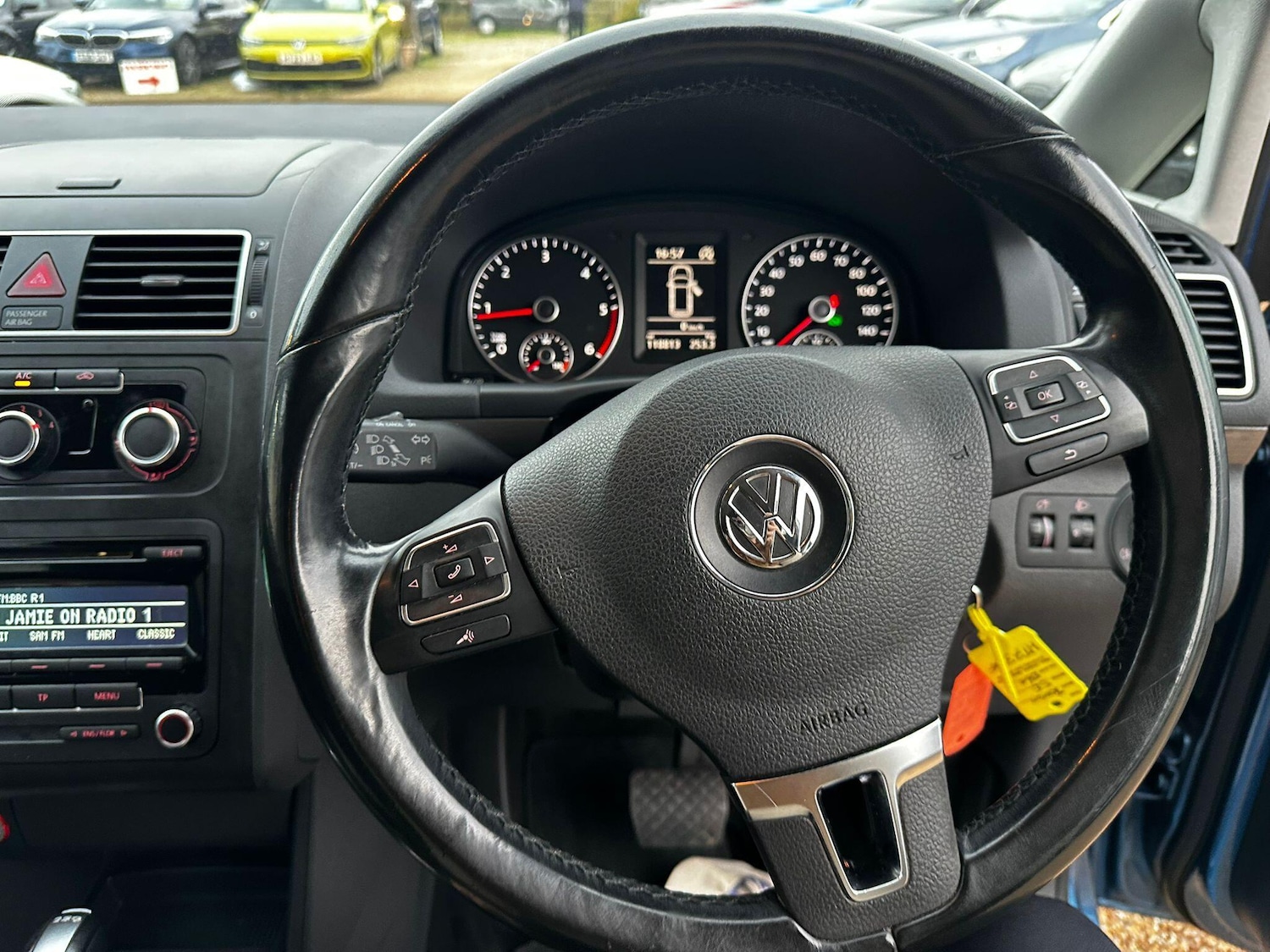 Used Volkswagen Touran 2015 for sale - 76420257: Photo 27