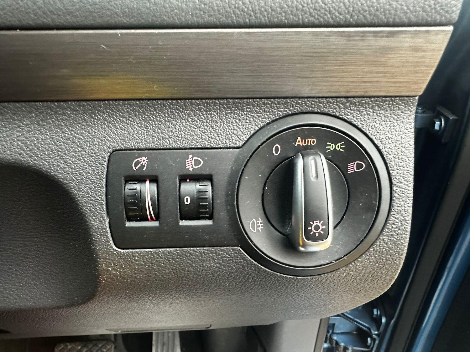 Used Volkswagen Touran 2015 for sale - 76420257: Photo 31