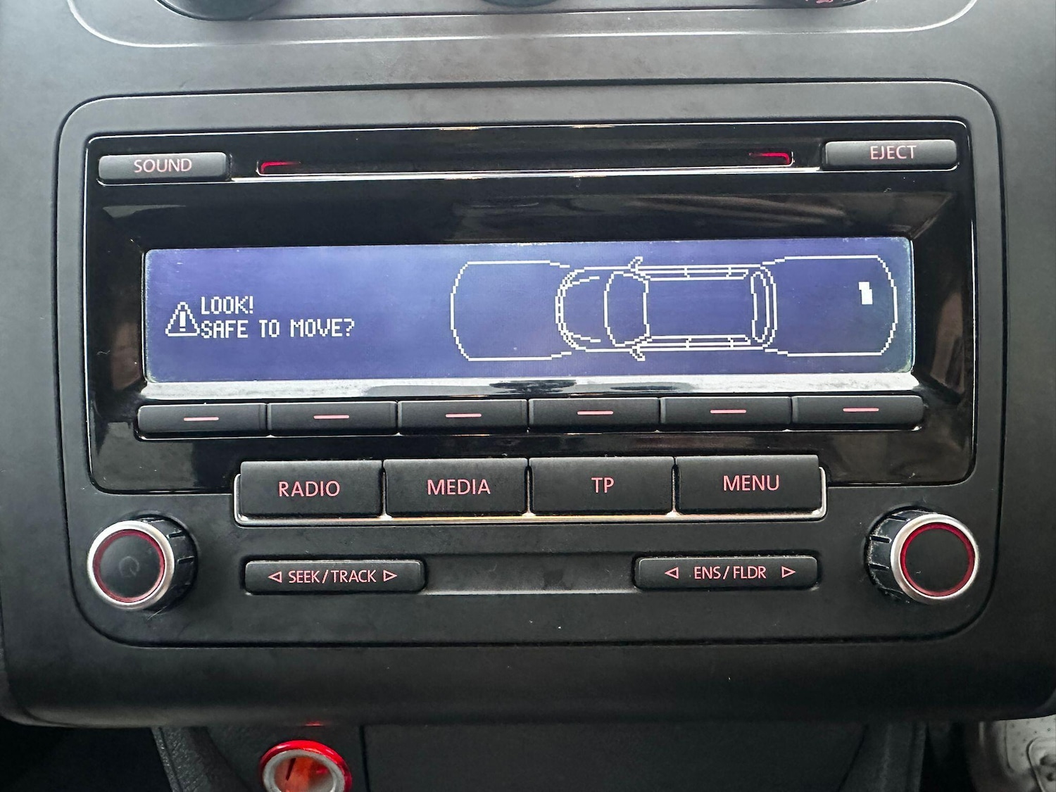 Used Volkswagen Touran 2015 for sale - 76420257: Photo 33