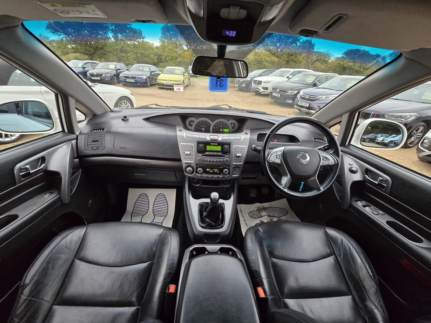 Used Ssangyong Turismo 2017 for sale - 76271840: Photo 10