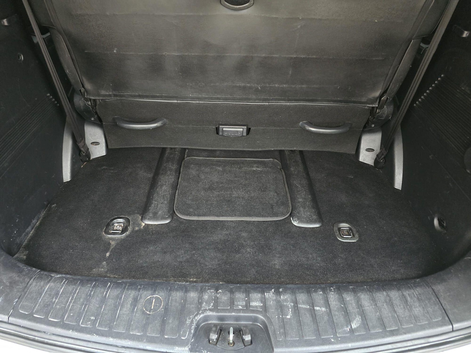 Used Ssangyong Turismo 2017 for sale - 76271840: Photo 13