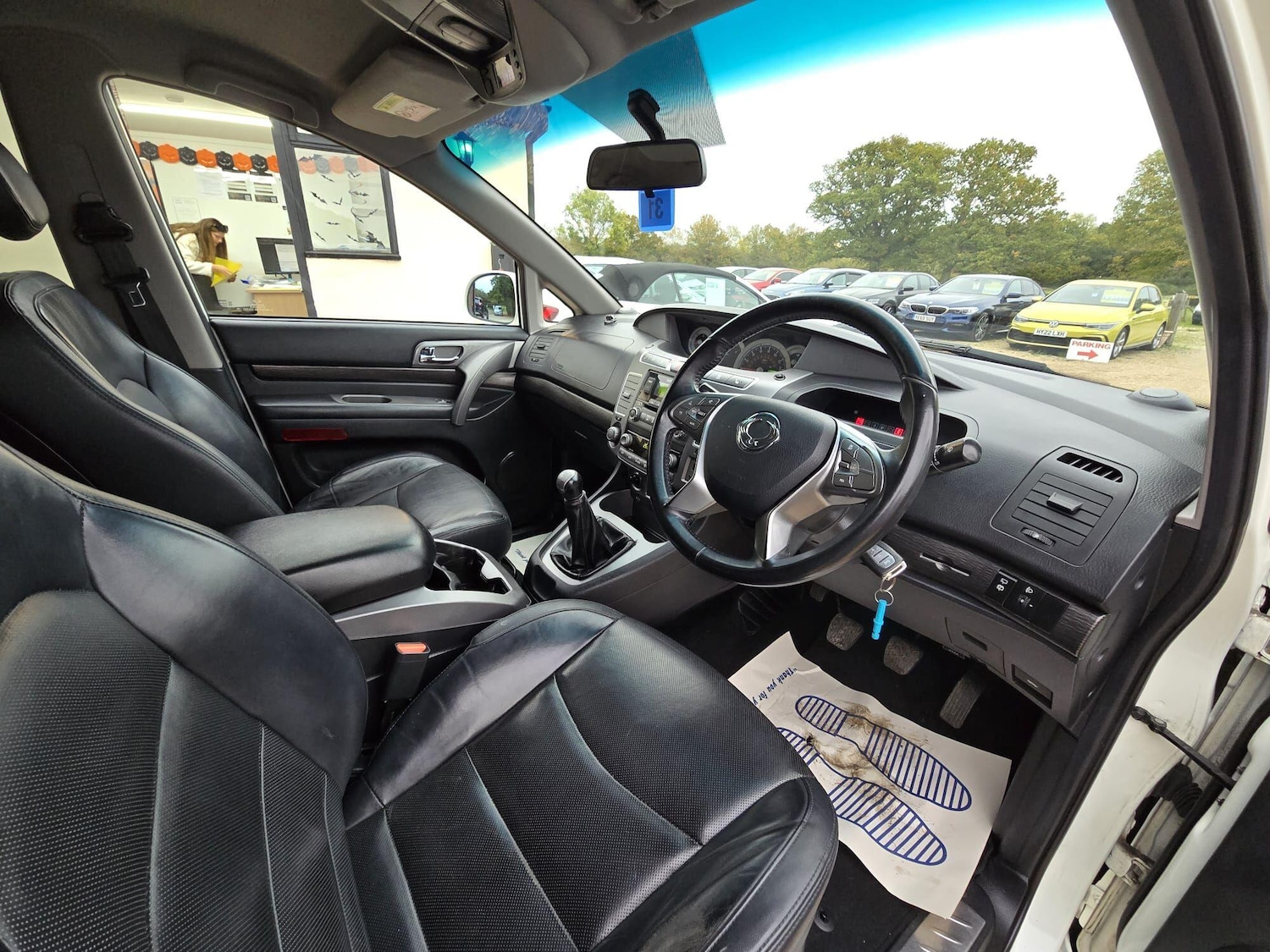 Used Ssangyong Turismo 2017 for sale - 76271840: Photo 19