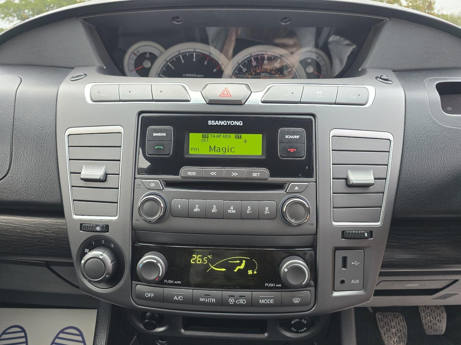 Used Ssangyong Turismo 2017 for sale - 76271840: Photo 23
