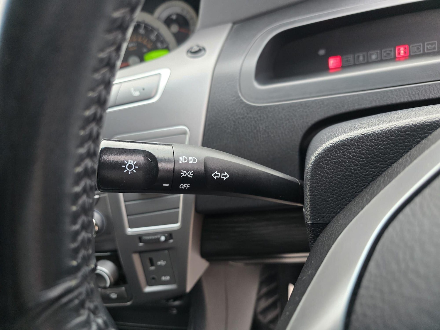 Used Ssangyong Turismo 2017 for sale - 76271840: Photo 24