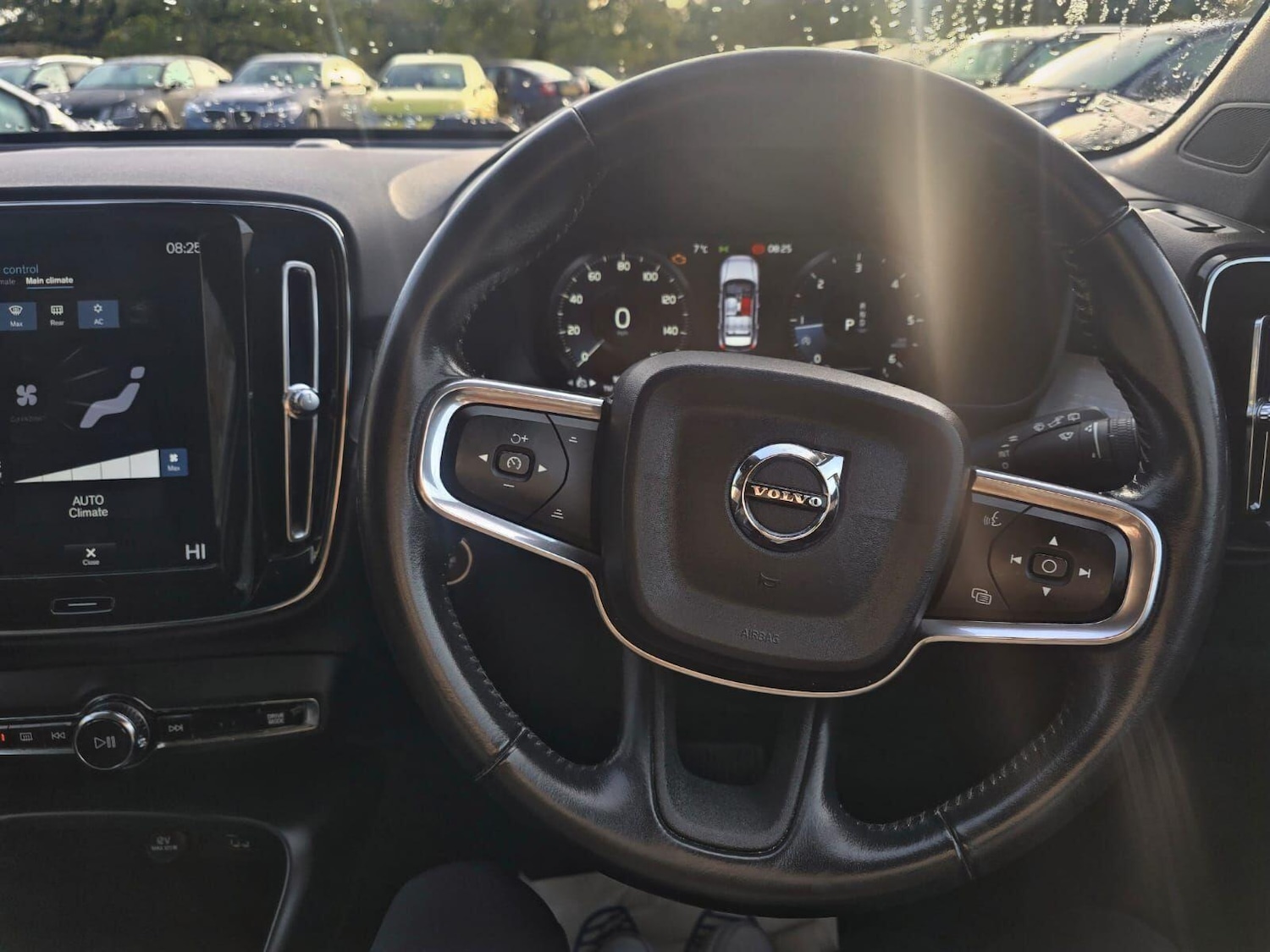 Used Volvo XC40 2018 for sale - 76420266: Photo 15