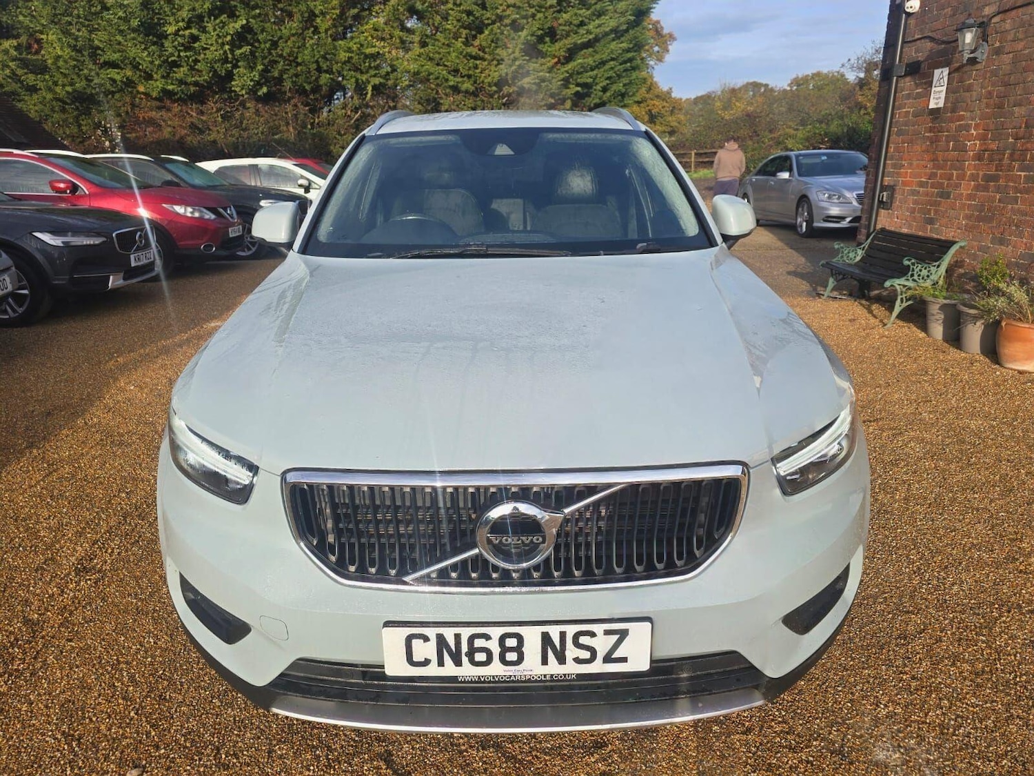 Used Volvo XC40 2018 for sale - 76420266: Photo 2