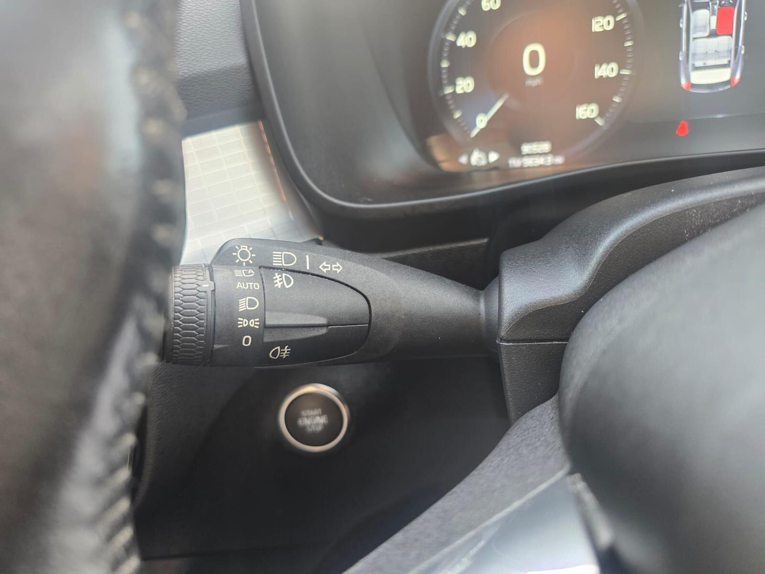 Used Volvo XC40 2018 for sale - 76420266: Photo 22