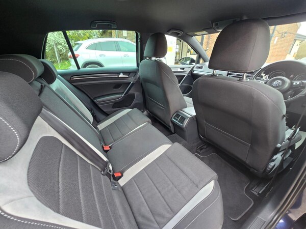 Used Volkswagen Golf 2015 for sale - 76112139: Photo 8