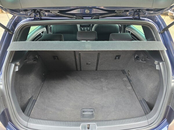 Used Volkswagen Golf 2015 for sale - 76112139: Photo 9