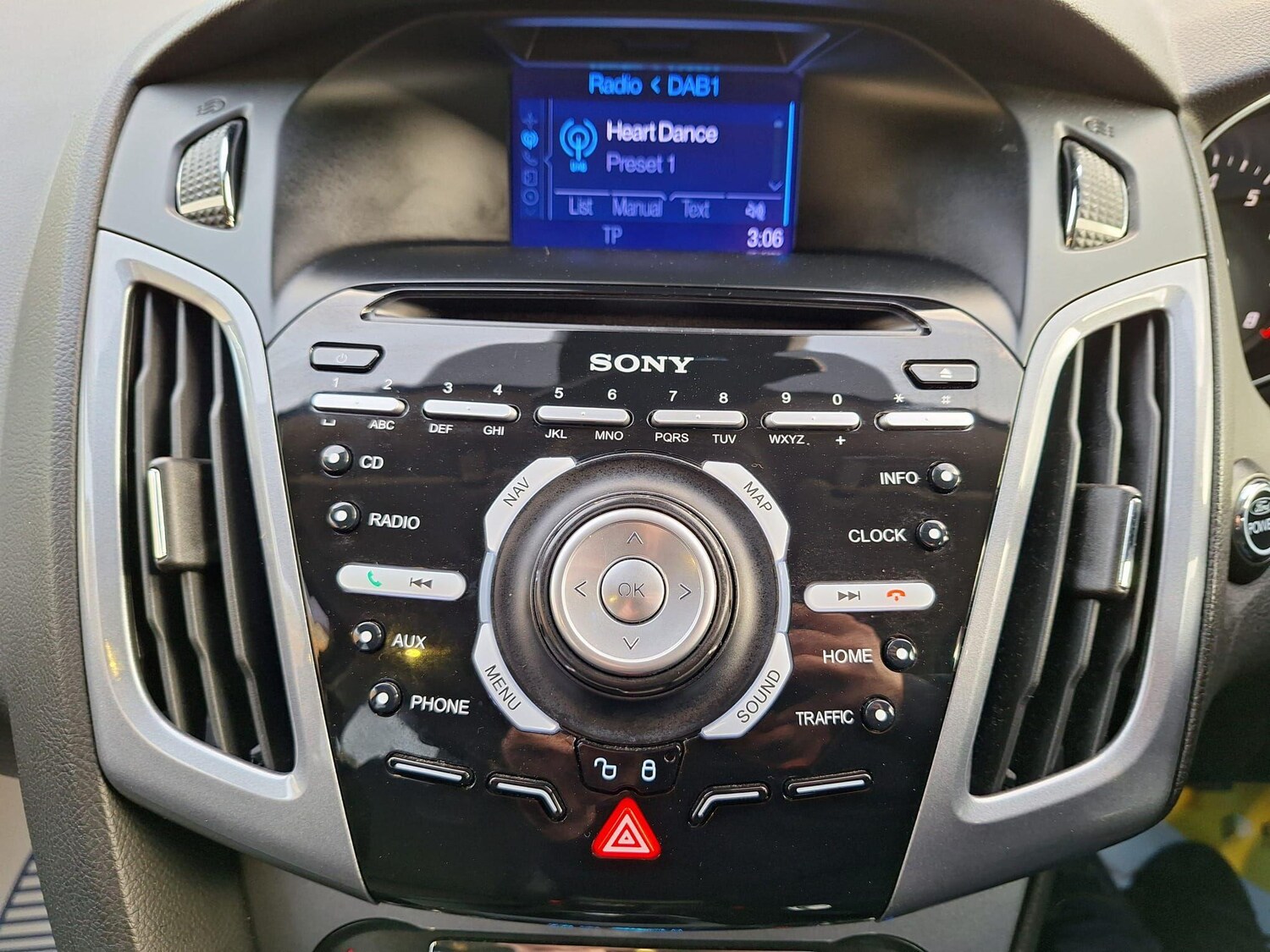 Used Ford Focus 2012 for sale - 76539732: Photo 29