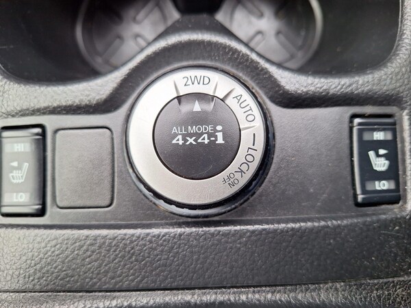 Used Nissan X-Trail 2016 for sale - 76310084: Photo 32