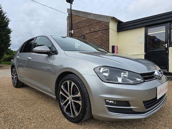 Used Volkswagen Golf 2016 for sale - 75981906: Photo