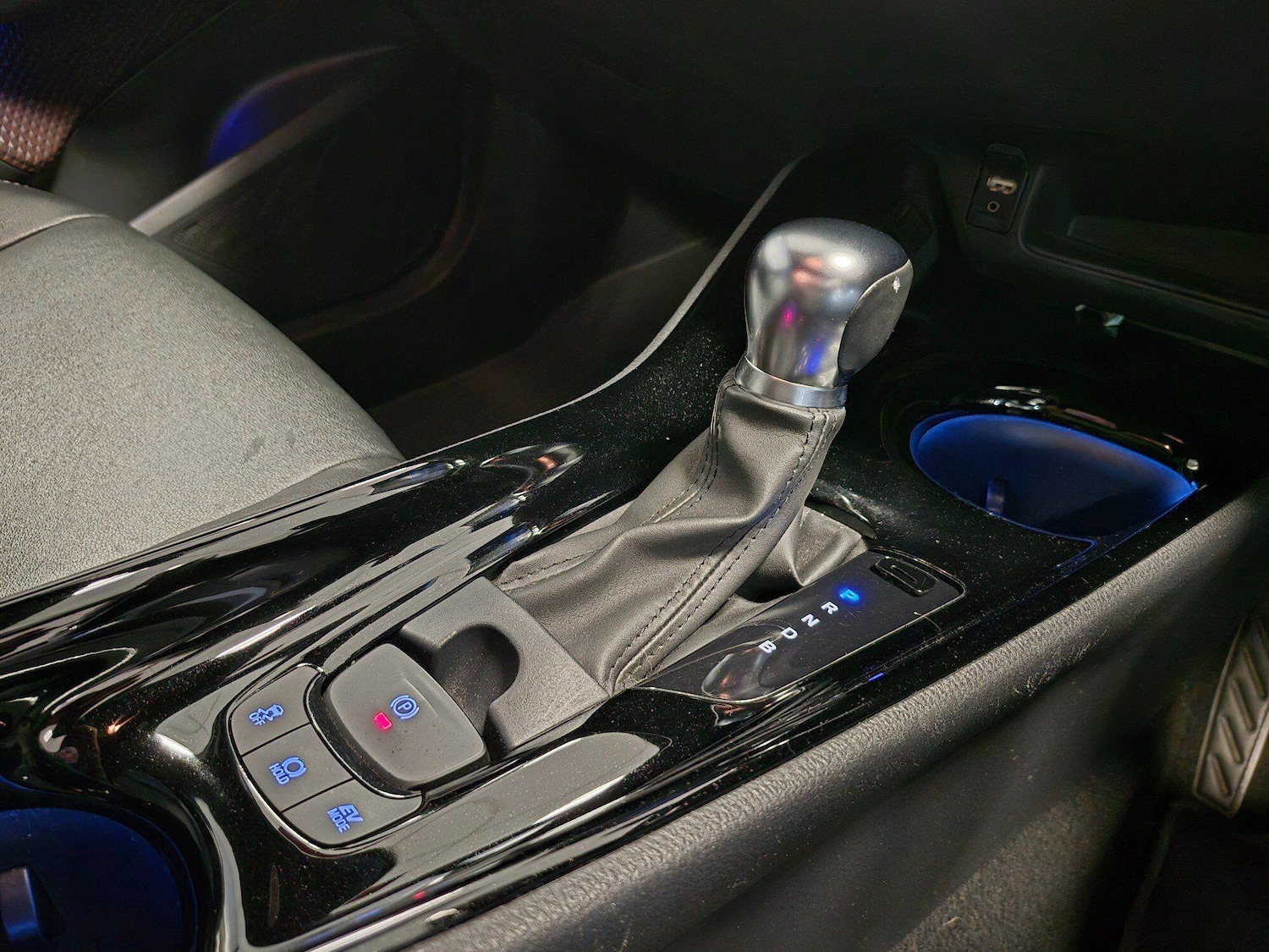 Used Toyota C-HR 2019 for sale - 76528846: Photo 10