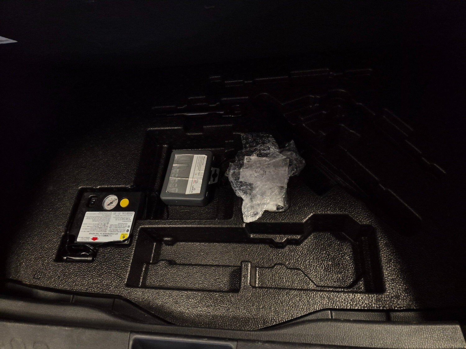 Used Toyota C-HR 2019 for sale - 76528846: Photo 30