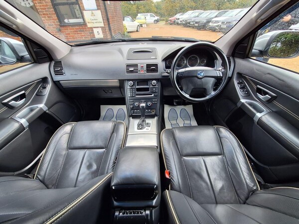 Used Volvo XC90 2010 for sale - 76327972: Photo 12