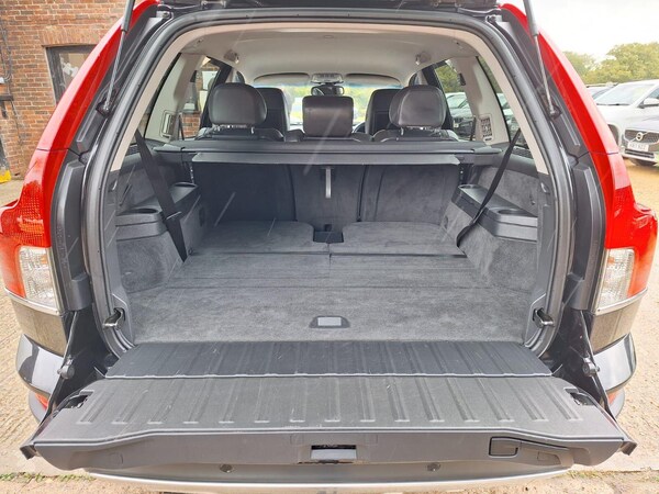Used Volvo XC90 2010 for sale - 76327972: Photo 17