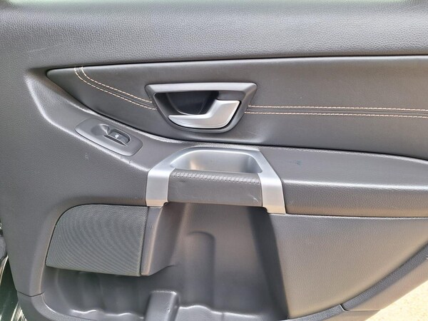 Used Volvo XC90 2010 for sale - 76327972: Photo 18