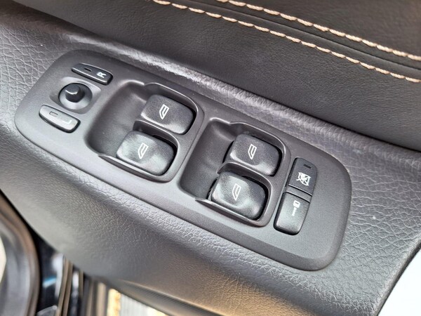 Used Volvo XC90 2010 for sale - 76327972: Photo 23