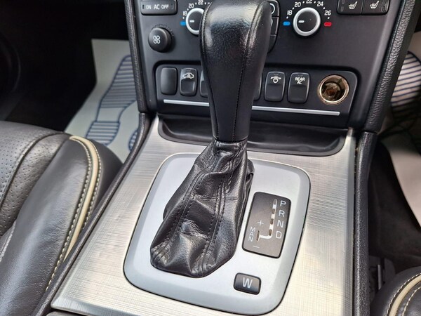 Used Volvo XC90 2010 for sale - 76327972: Photo 27