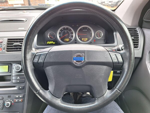 Used Volvo XC90 2010 for sale - 76327972: Photo 38